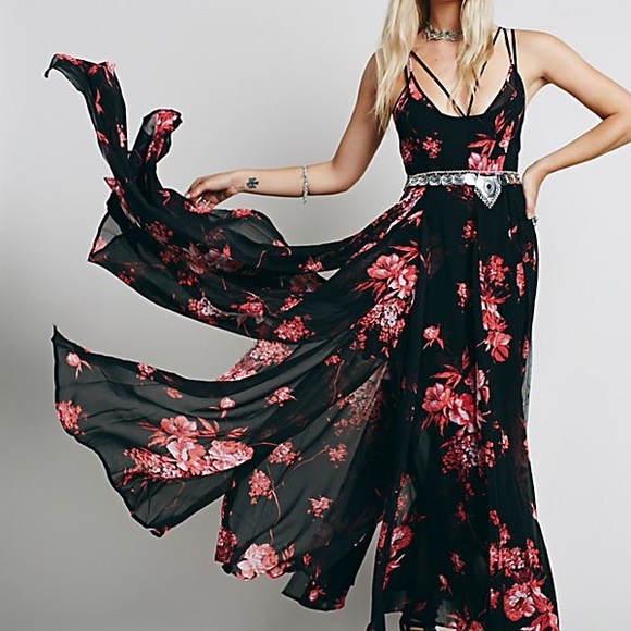 Free People Dresses & Skirts - **CLOSET CLEAROUT SALE** Free People Winter Garden Maxi dress